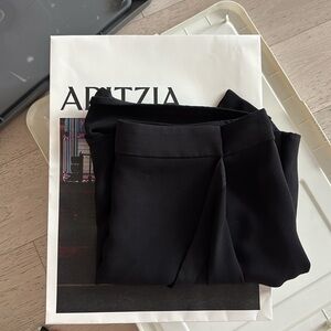 Aritzia Babaton Drape Front Skort